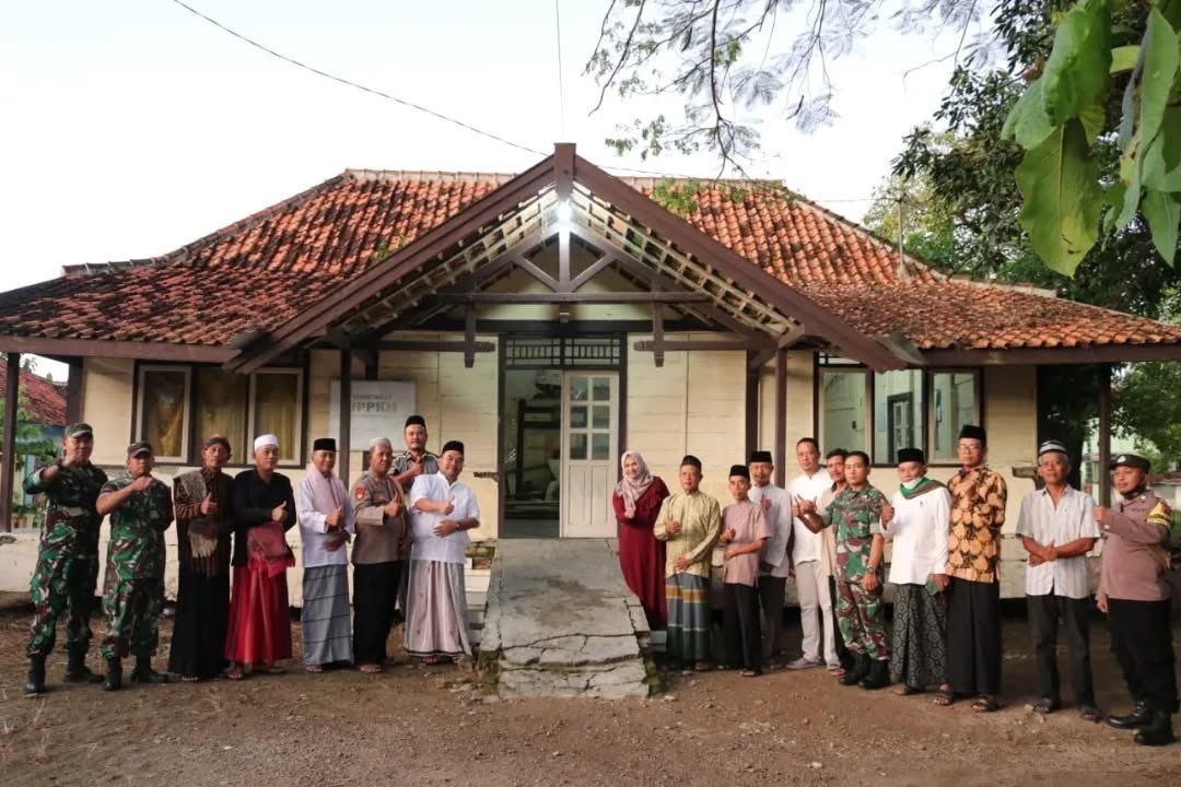 SEBELUM DIROBOHKAN: Kondisi Gedung Eks Kawedanan Randublatung sebelum dirobohkan.
