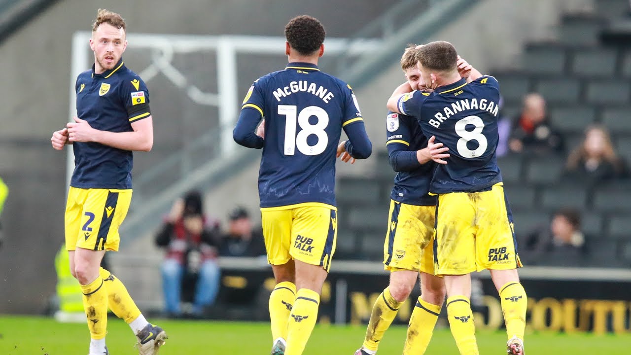 LAGA FA CUP: MK Dons vs Oxford United.
