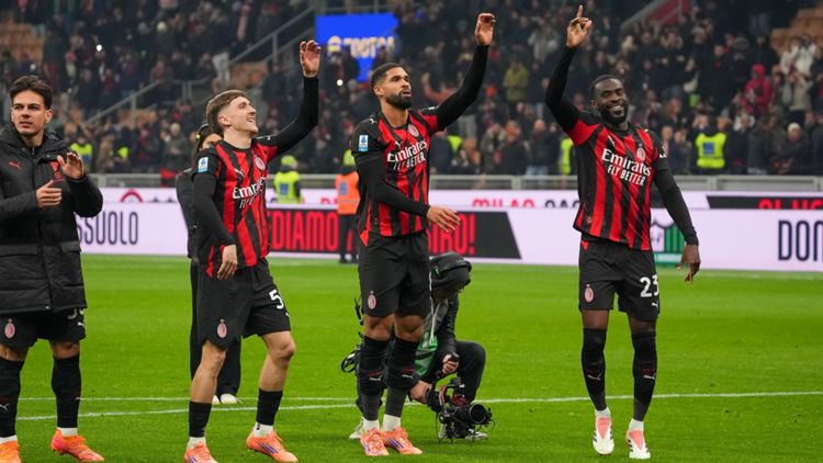 SERIE A ITALIA: Como vs AC Milan.