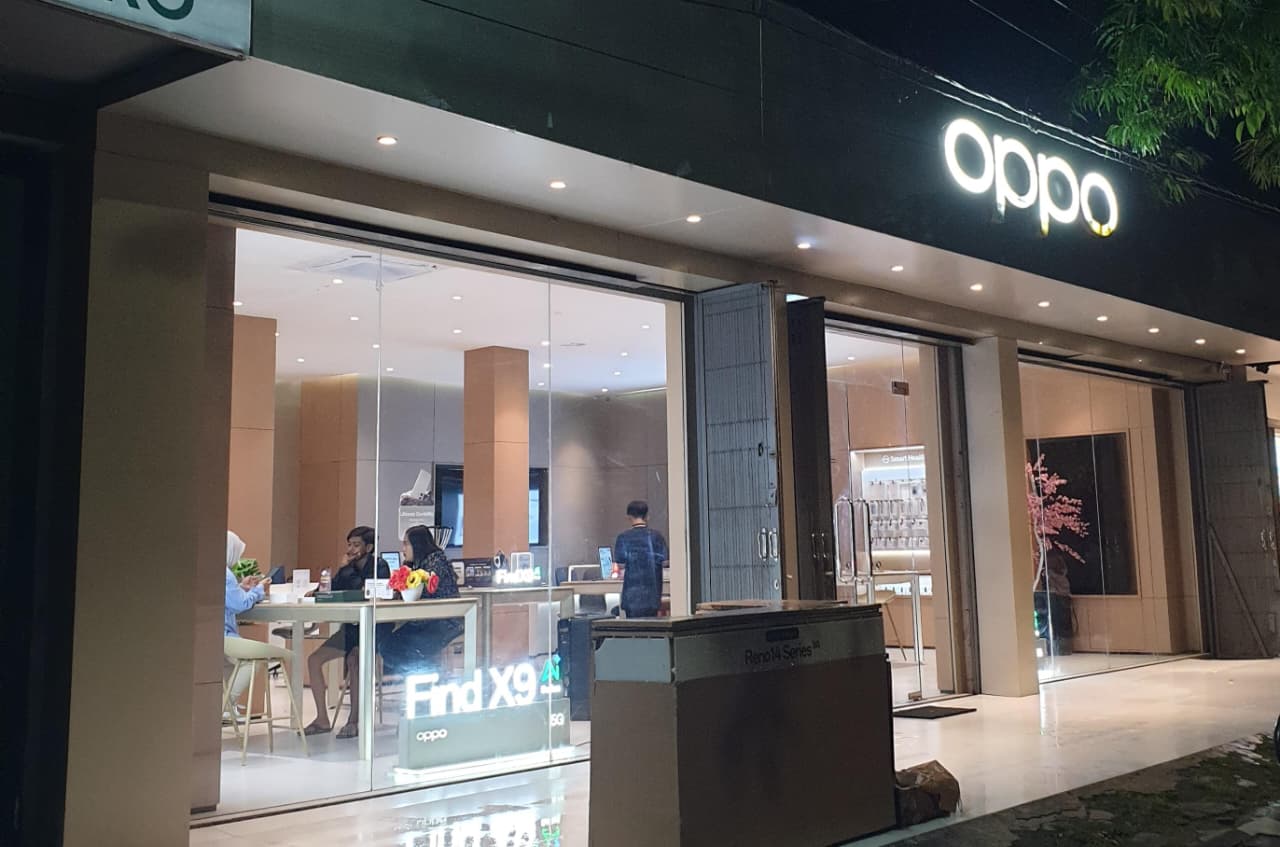 PASAR SMARTPHONE: Oppo tetap jaga harga tetap terjangkau.