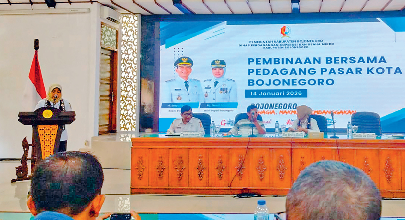 REVITALISASI: Pertemuan antara Paguyuban Pedagang Pasar Kota dengan Pemkab Bojonegoro pada Rabu (14/1) lalu. Pertemuan di ruang Angling Dharma tersebut membahas pembangunan Pasar Kota.
