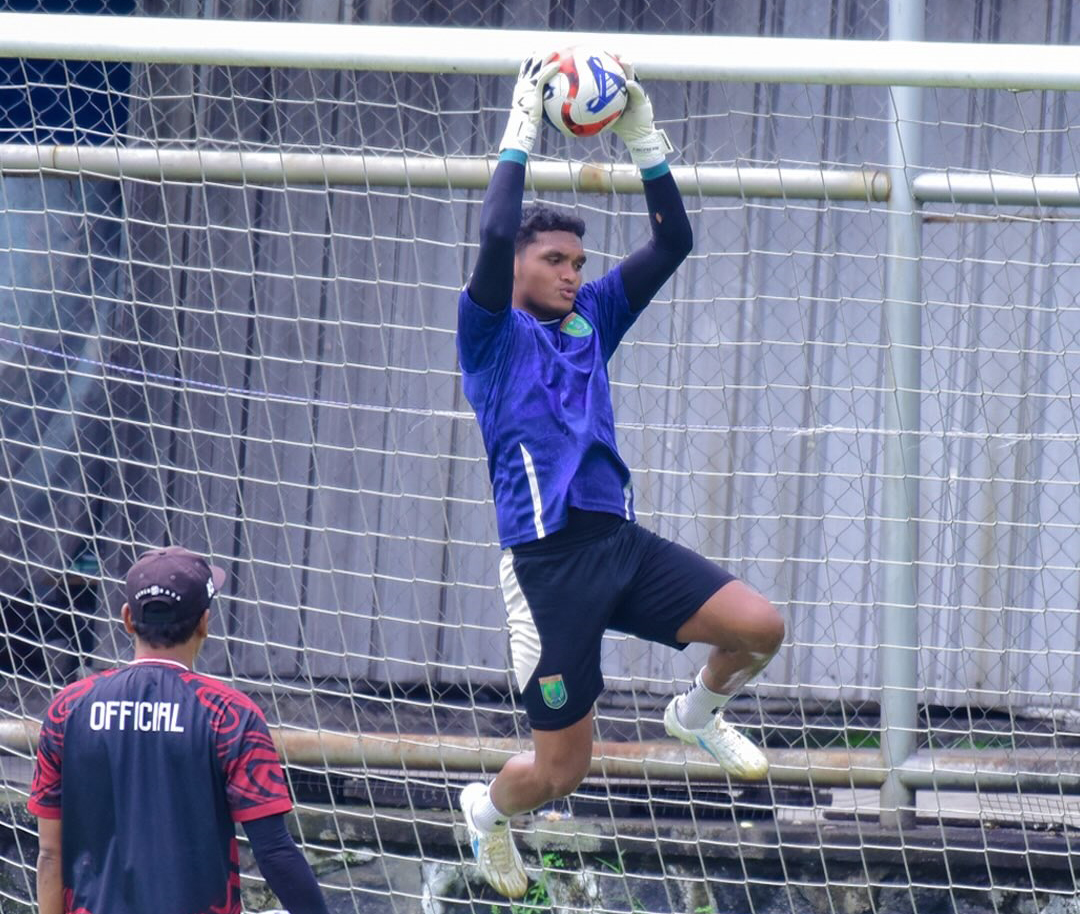 MATANGKAN PERSIAPAN: Latihan Persibo menuju laga penentuan ke delapan besar, hari ini (19/1) akan melawan Persika Karanganyar.