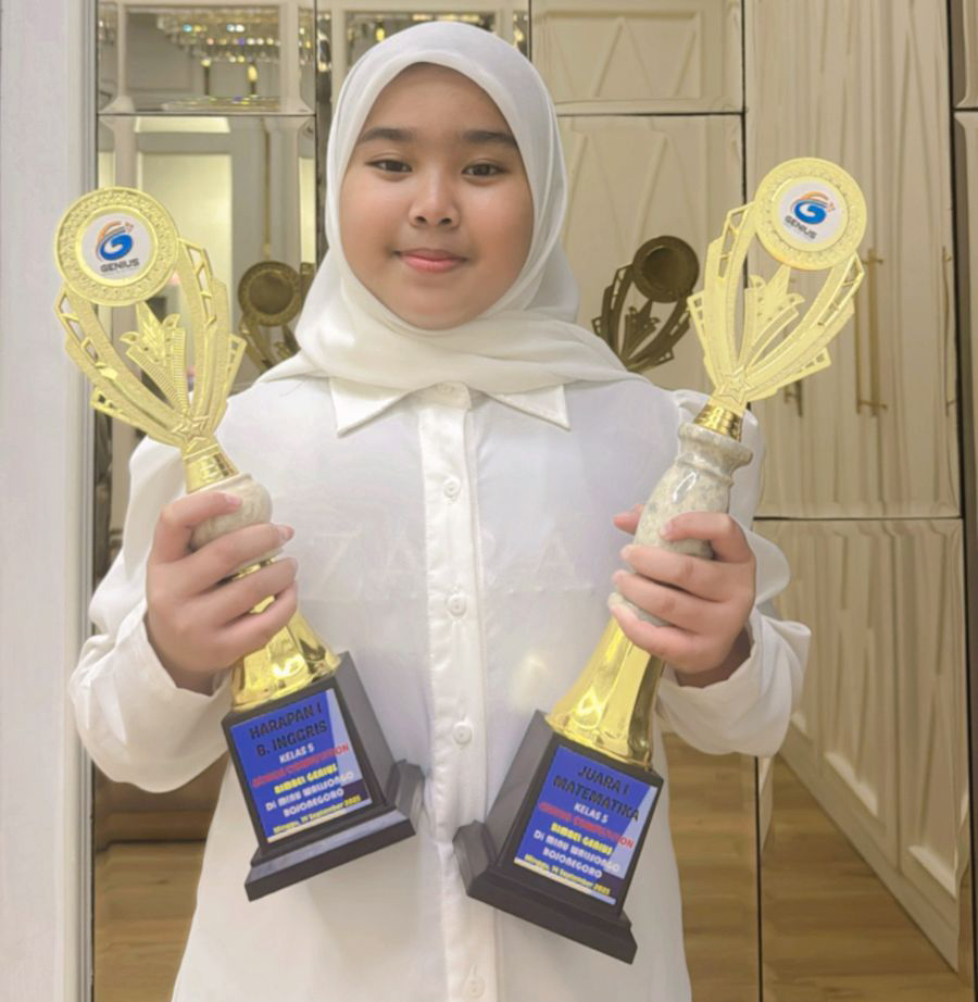BANGGA: Shaquilla Obgynia Handira menyabet juara dari berbagai olimpiade matematika tingkat kabupaten hingga nasional.