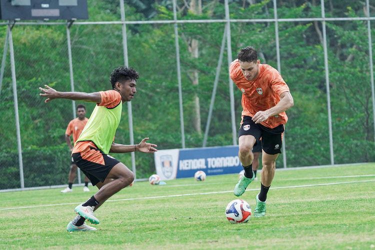 PEGADAIAN CHAMPIONSHIP: Kendal Tornado FC vs Persipal FC.
