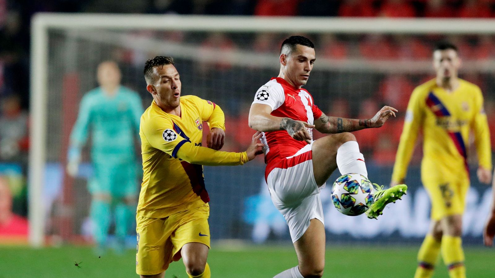 LAGA UCL: Slavia Praha vs Barcelona.