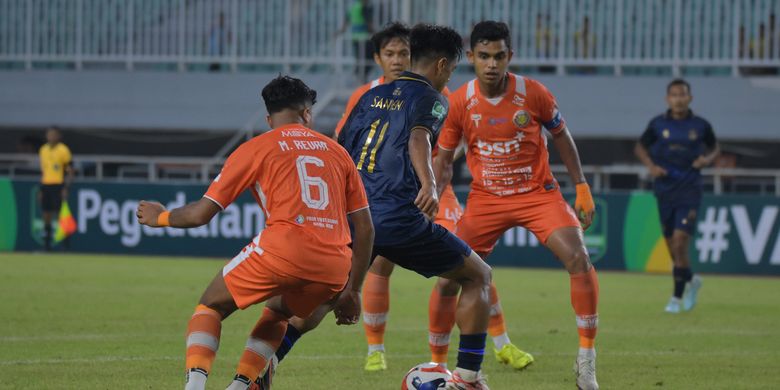 PEGADAIAN CHAMPIONSHIP: Persikad vs FC Bekasi City.