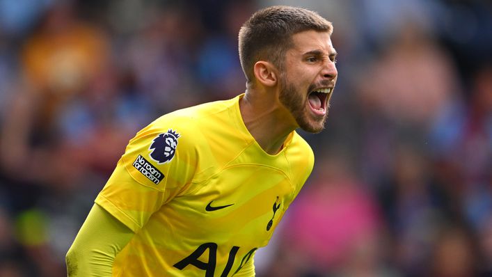 KIPER: Vicario asal Spurs dilirik Inter Milan.