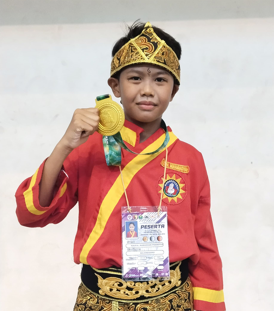 BIBIT UNGGUL: Naufal Ramadhan Prasetya berhasil meraih juara 1 Tanding Usia Dini Pencak Silat Nasional SAC 2024