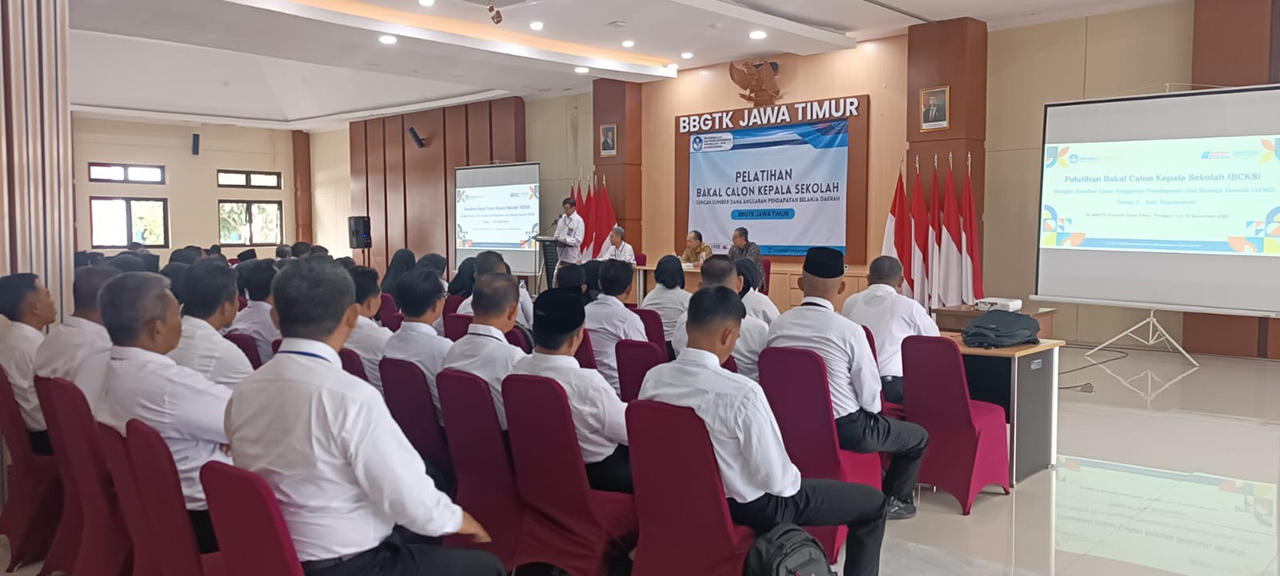 CALON KEPALA SEKOLAH: Calon kepala sekolah saat mengikuti diklat, sudah setahun kekosongan 180 kepala sekolah belum terisi.