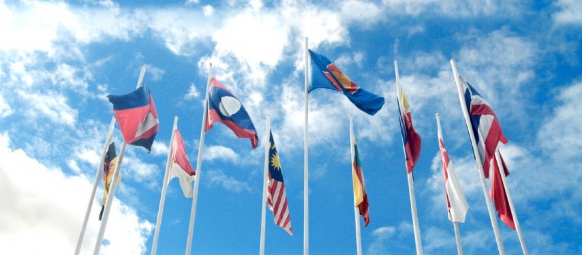 ACFTA: Perjanjian dagang antara negara ASEAN dan China.