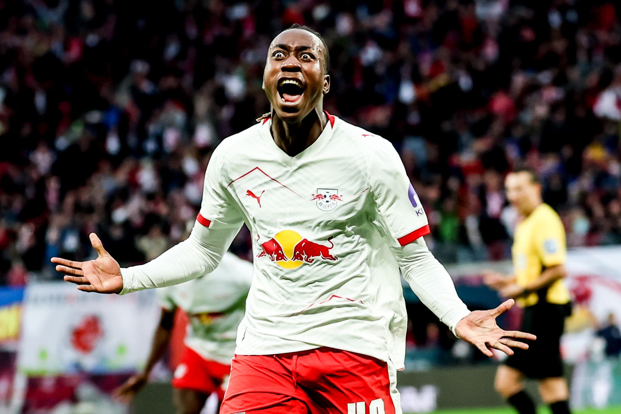 TRANSFER: Manchester United dan Liverpool berebut pemain RB Leipzig, Yan Diomande.