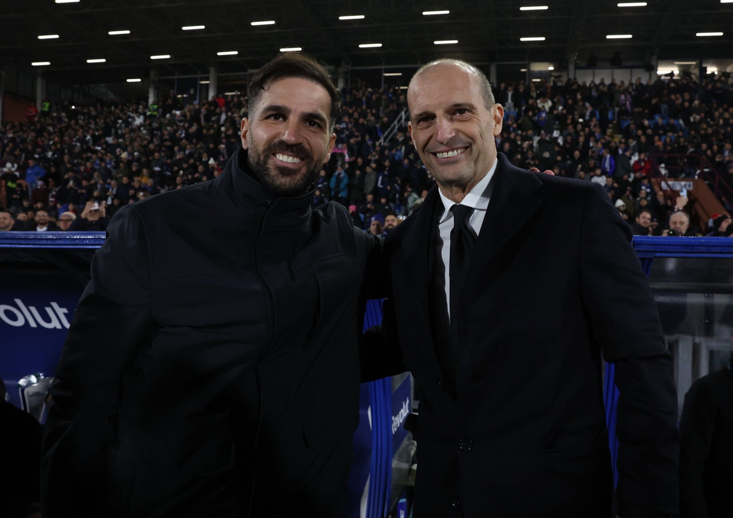 BERSITERU: Ketegangan antara Pelatih Como Fabregas dan Pelatih AC Milan Allegri.