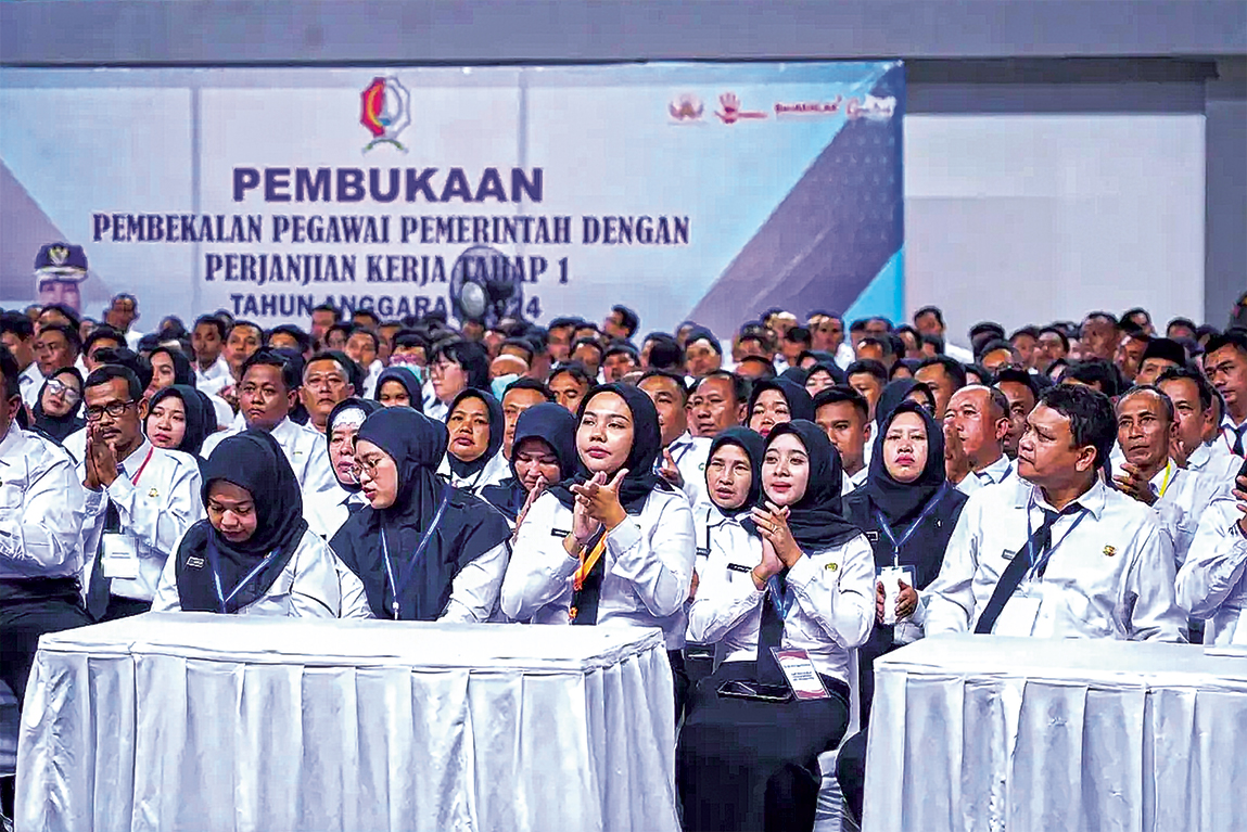 LARANGAN: ASN dilarang menerima dan memberi gratifikasi, serta dilarang menggunakan fasilitas dinas saat lebaran.