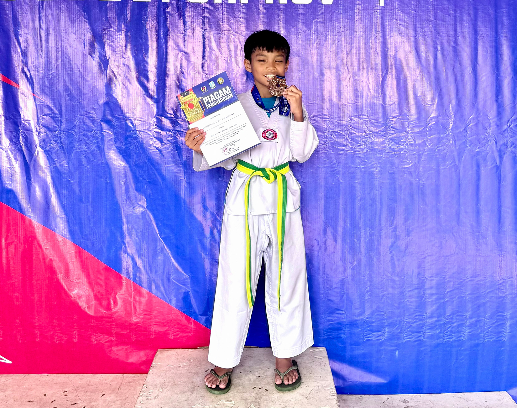JUARA JATIM: Naufarenabil Al-Fath Ramadhan konsisten meraih juara dalam berbagai kejuaraan Taekwondo di Jawa Timur.