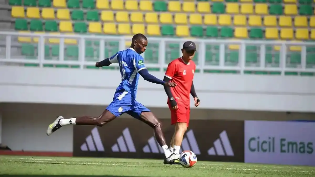 PEGADAIAN CHAMPIONSHIP: Adhyaksa FC vs Sumsel United.