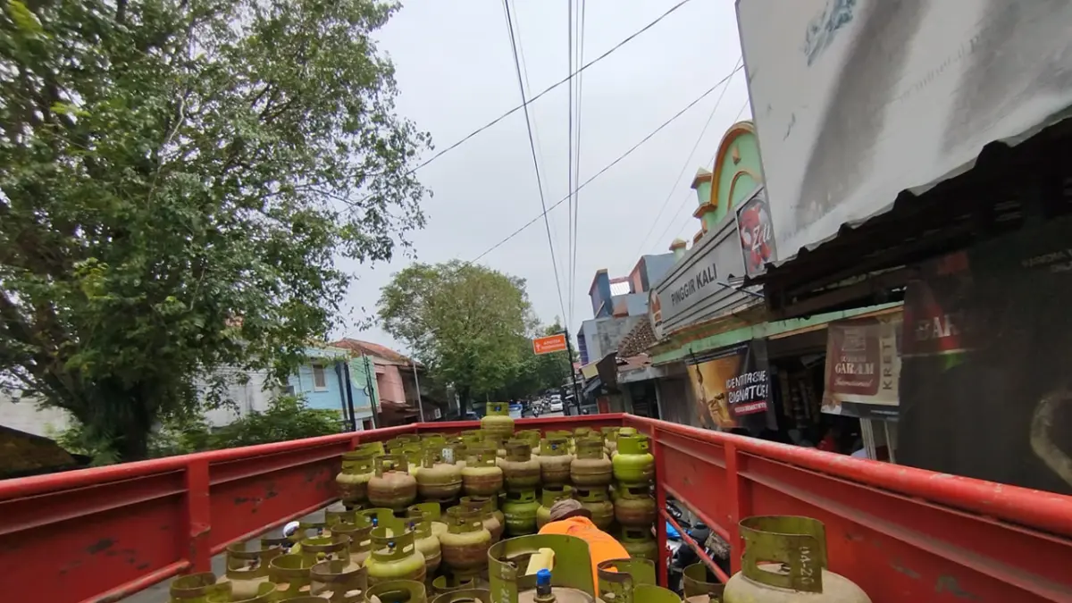 TAMBAH KUOTA: Pertamina mengantisipasi potensi lonjakan permintaan LPG dengan menambah pasokan. (ACHMAD SYAEROYZI/RDR.BJN)