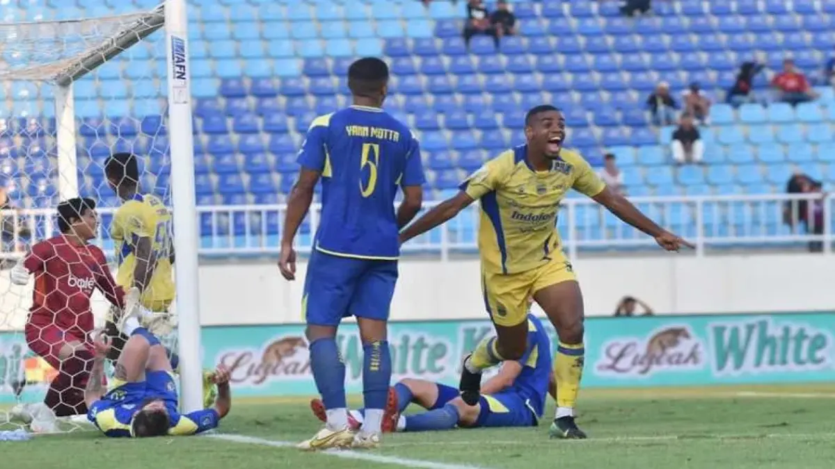 BRI SUPER LEAGUE: Persib Bandung vs Arema FC.