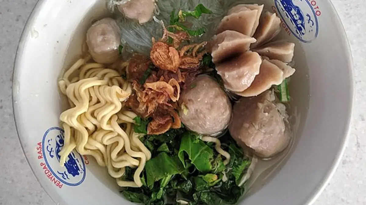 BAKSO SOLO: Pilihan bakso di Solo yang ramah di kantong.