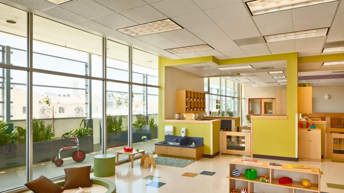 DAYCARE: Tips memilih daycare bagi anak yang aman dan legal.