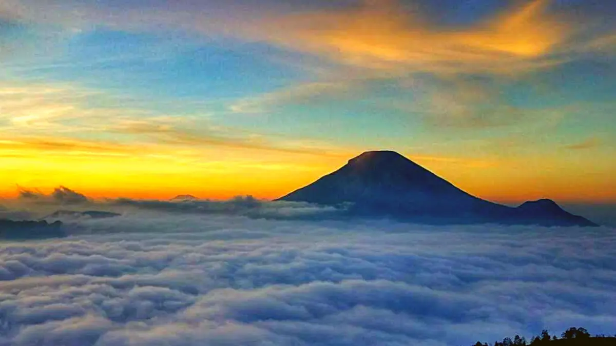 LIBURAN: Isi long weekend Mei 2026 dengan liburan di Jawa Tengah.