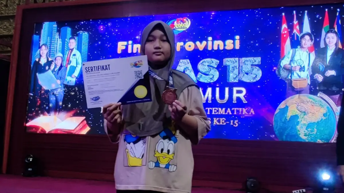 GENERASI EMAS: Feivel Fayyola Farzana Hambali berhasil juara 1 OSI 2, dan juara 1 Puskanas (ISTIMEWA/RADAR BOJONEGORO)