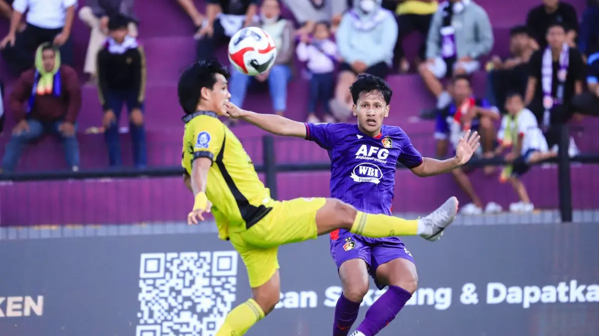 LIGA 1 BRI SUPER LEAGUE: Semen Padang FC vs Persik Kediri.