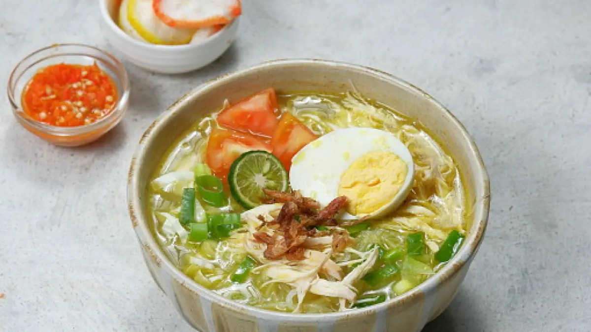 KULINER: Rekomendasi soto ayam enak di Surabaya.