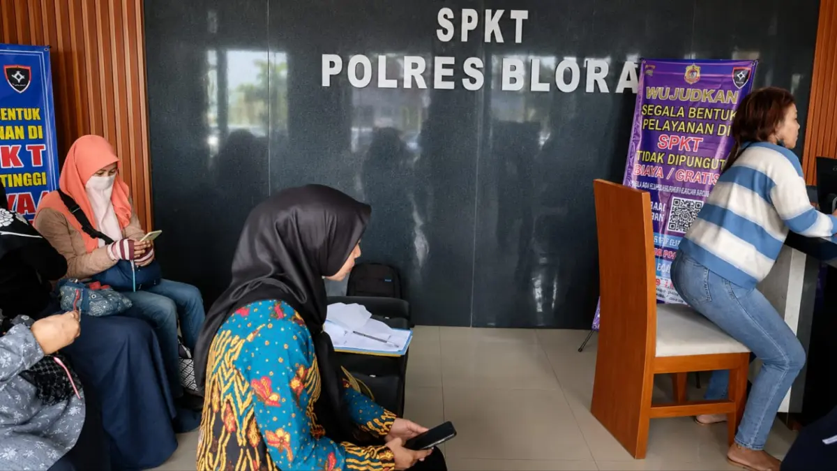 TERGIUR KEUNTUNGAN INSTAN: Jumlah korban penipuan aplikasi Snapboost yang melapor ke Polres Blora kini bertambah menjadi 35 orang, dengan total kerugian ditaksir mencapai Rp 2,6 miliar. (ACHMAD SYAEROYZI/RDR.BJN)