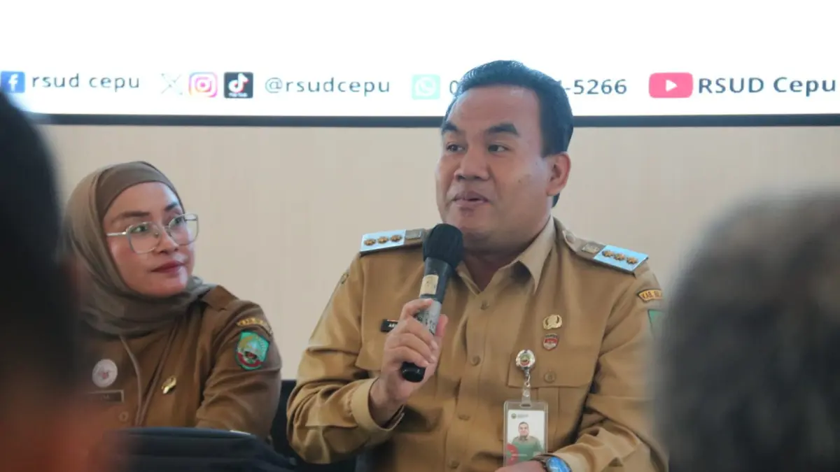 OPTIMISTIS: Bupati Blora Arief Rohman menargetkan partisipasi perguruan tinggi naik 70 persen, dari 55 persen. (RAHUL OSCARRA DUTA/RADAR BOJONEGORO)