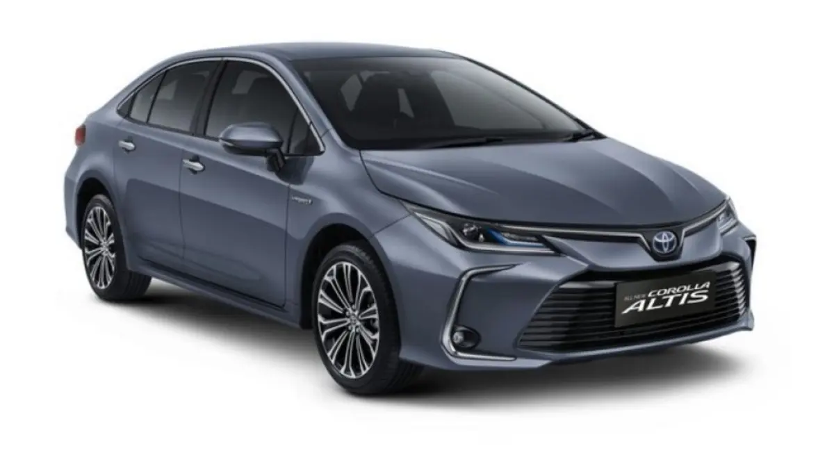 Toyota Corolla Altis, salah satu mobil sedan hybrid yang punya desain cakep untuk bos muda. (ISTIMEWA) 