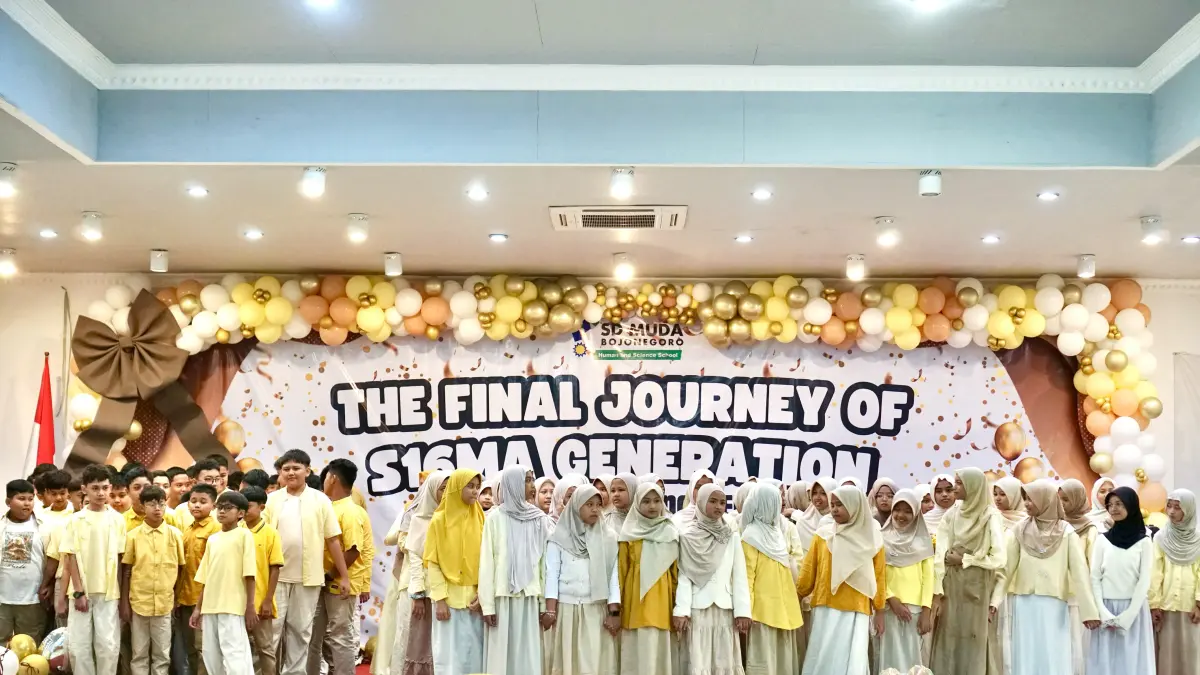 PERPISAHAN : Para siswa kelas VI SD Muhammmadiyah 2 Bojonegoro saat acara perpisahan di Adelia Resto Sabtu(7/6).