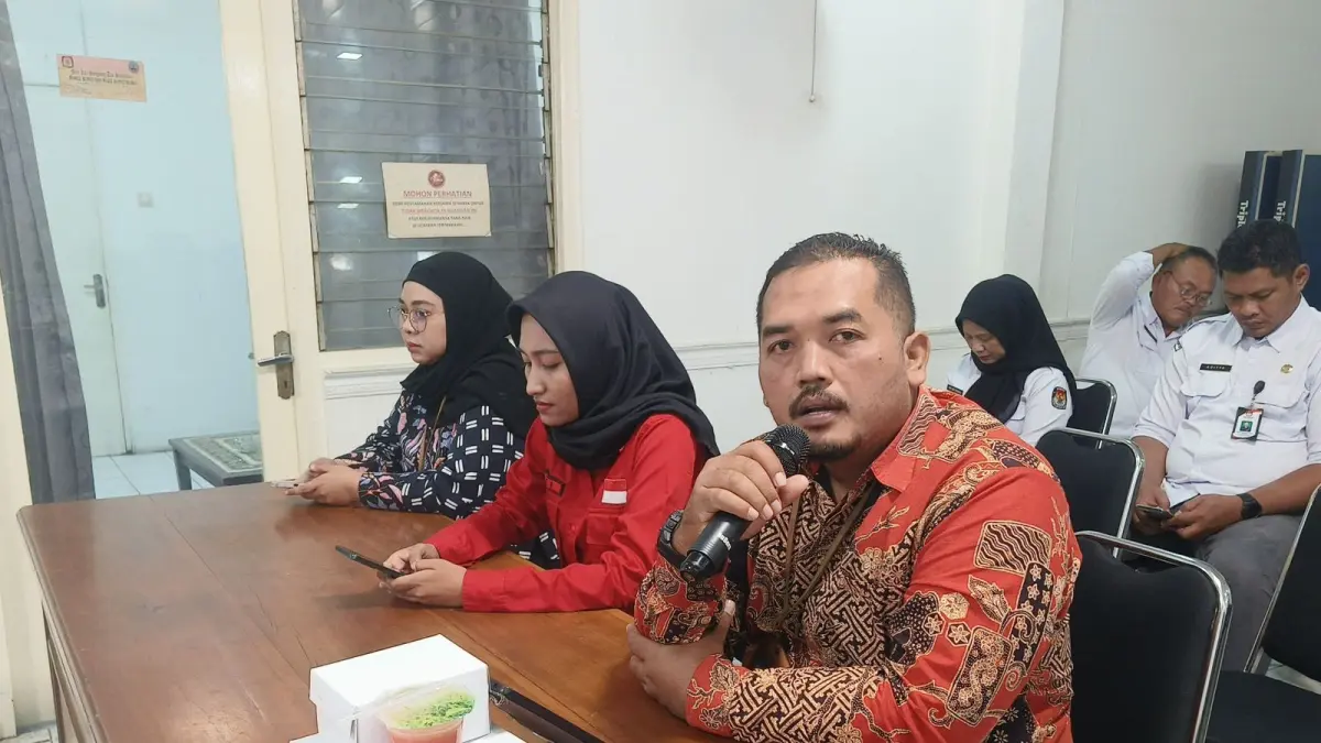 PERMUDAH ADMINISTRASI: Pemutakhiran data secara berkelanjutan harus dimanfaatkan secara maksimal oleh seluruh parpol. (IST./RDR.BJN)