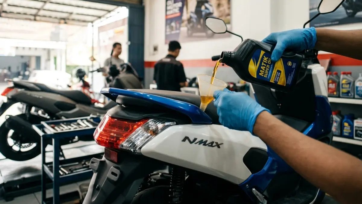 Rekomendasi Oli Motor Matic Terbaik: Panduan Memilih agar Tarikan Enteng (AI/Farhan Reza Ardiansyah/JAWAPOS/RADAR BOJONEGORO)