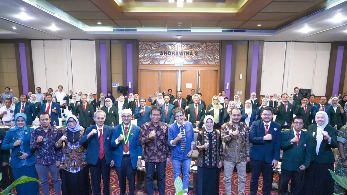 SUKSES: IKATAN DOKTER INDONESIA CABANG BOJONEGORO [KOP]
Sukses Gelar Pelantikan dan Seminar Ilimiah Nasional (HAKAM/RADAR BOJONEGORO)
