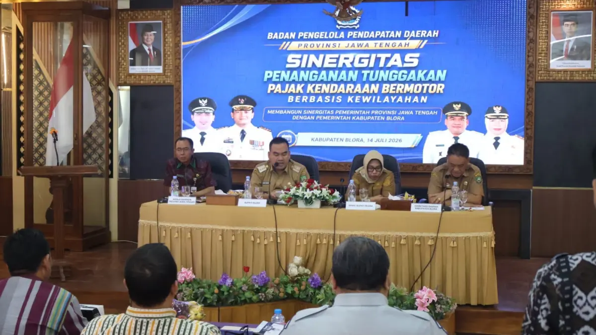  RAPATKAN BARISAN: Pemkab Blora merapatkan barisan dengan Bapenda Provinsi Jatim, dalam menggenjot penerimaan pajak kendaraan. (IST./RDR.BJN)