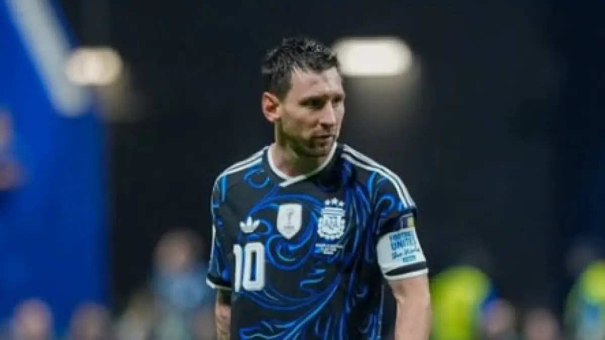 Lionel Messi ketika memimpin Argentina menghajar Inggris, Kamis (16/7) dini hari tadi. (INSTAGRAM LEO MESSI)