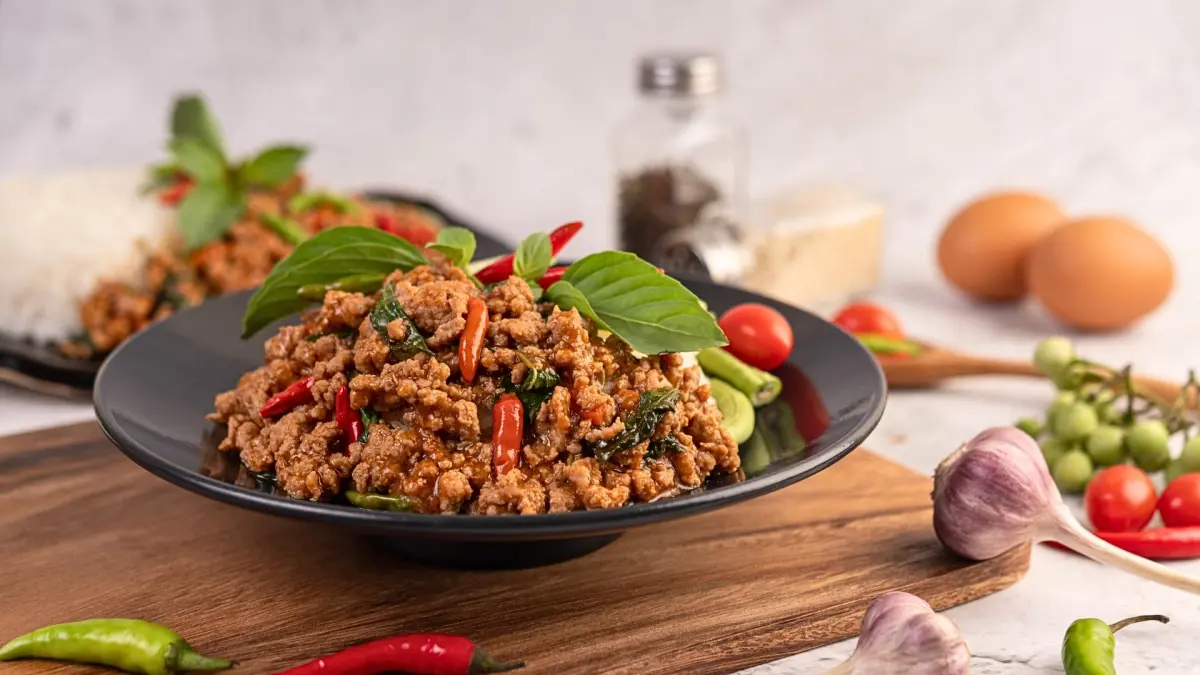 Tempe Orek, memiliki cita rasa gurih, manis, dan sedikit pedas yang cocok disantap bersama nasi hangat. (MAGNIFIC/ANDHIKA FERIAWAN/RADAR BOJONEGORO)