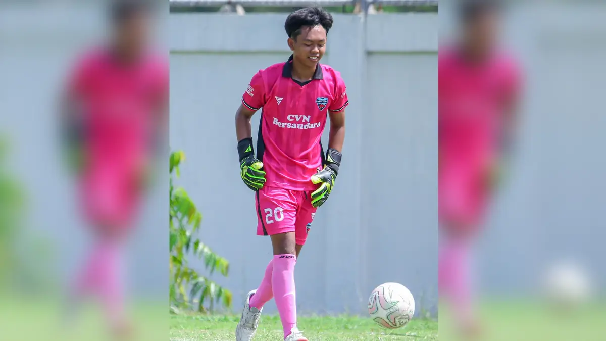 BIDIK 16 BESAR: Pemain BMK U-17 tampil meyakinkan dalam Piala Soeratin U-17 putaran nasional. Hari ini (29/7) BMK akan menjalani laga terakhir di grup A untuk memperebutkan tiket 16 besar dan pemuncak klasemen