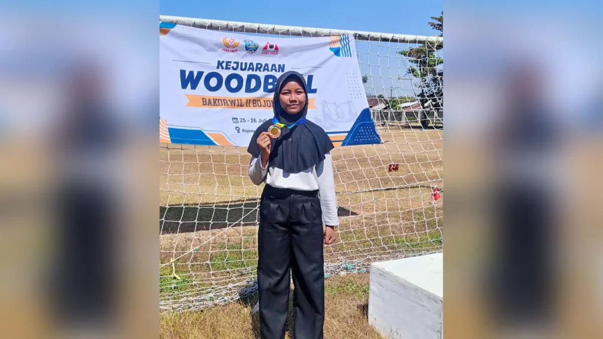 JUARA : Ardia Dwi Khairinniswa Afsari. (YANA/RADARBOJONEGORO)
