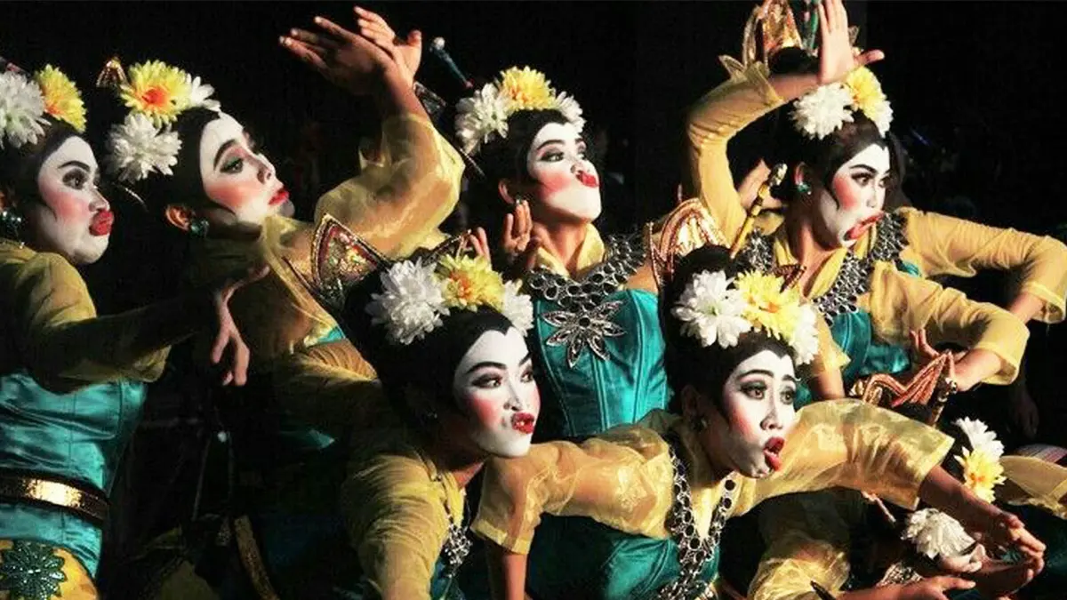 Tari Thengul, Salah satu warisan seni yang menjadi identitas daerah Bojonegoro. (PINTEREST/ANDHIKA FERIAWAN/RADAR BOJONEGORO)
