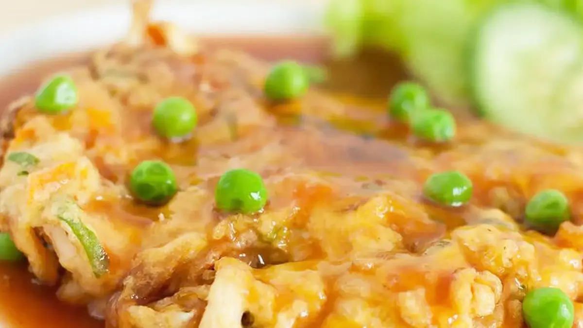 Fuyunghai, menjadi salah satu menu Chinese food favorit masyarakat Indonesia yang menggugah selera. (PINTEREST/ANDHIKA FERIAWAN/RADAR BOJONEGORO) 