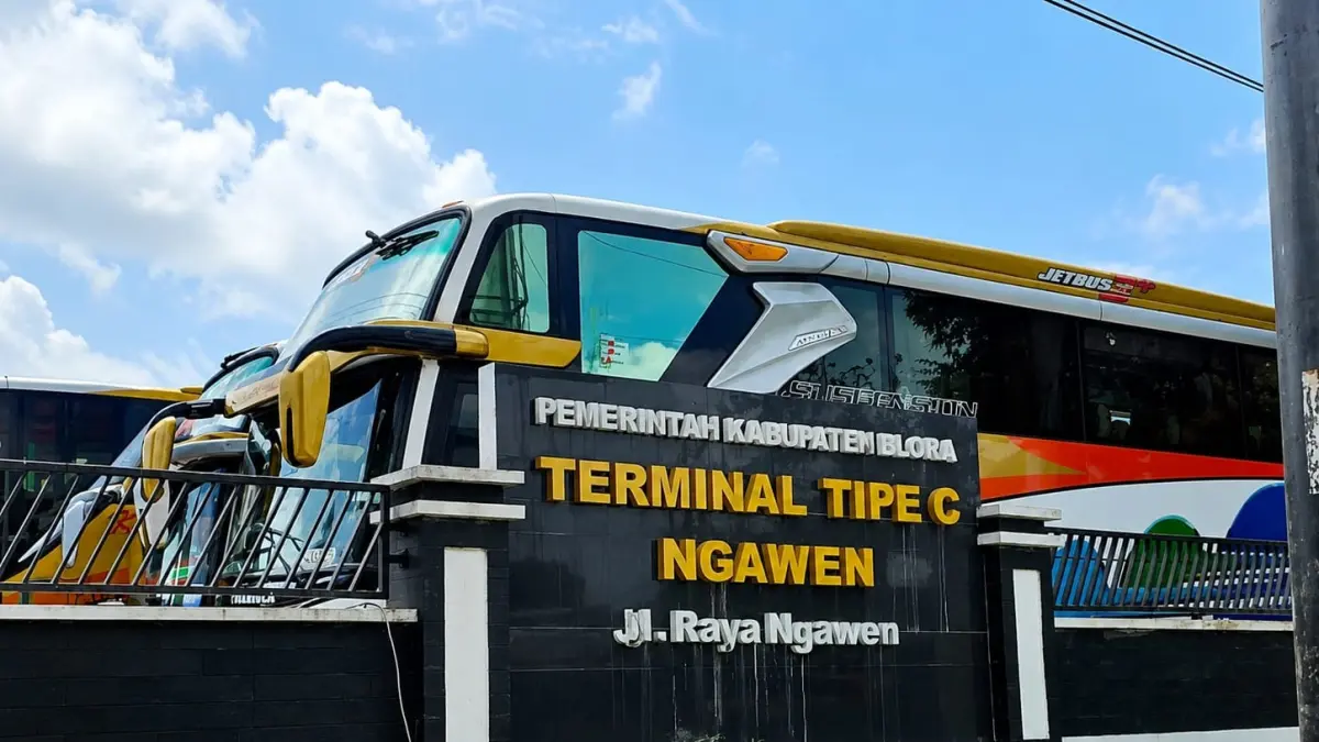 LENGANG: Terminal Ngawen dinilai aktivitasnya paling ramai dibanding tiga terminal lain di Kabupaten Blora. (ACHMAD SYAEROYZI/RDR.BJN) 