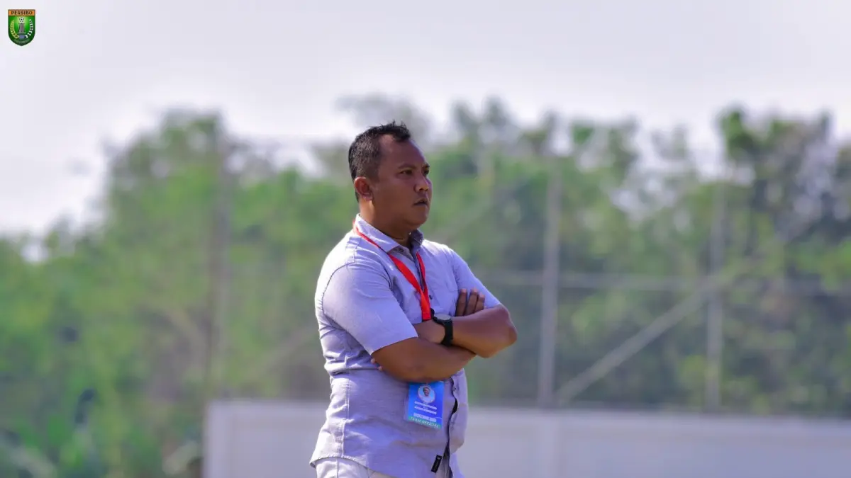 LISENSI B: Yanuar Andika, pelatih sepakbola berlinsensi B diploma asal Purwosari (ISTIMEWA/RADAR BOJONEGORO)