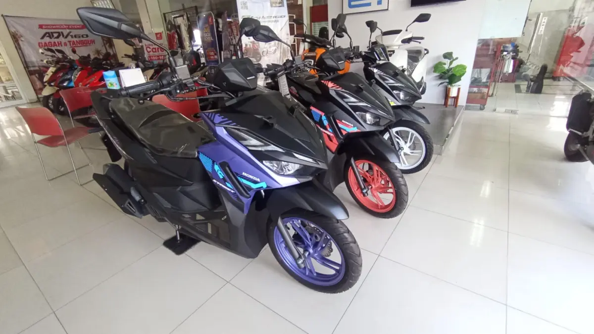 Motor baru di dealer MPM Bojonegoro. (HAKAM ALGHIVARI/RADAR BOJONEGORO) 