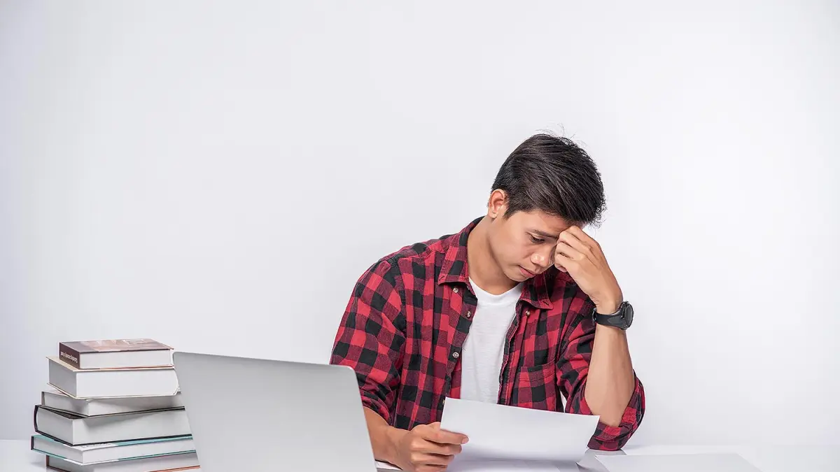 Hilangnya motivasi dapat dipengaruhi oleh berbagai faktor, mulai dari kondisi emosional, tekanan hidup, kelelahan, hingga lingkungan sekitar.
