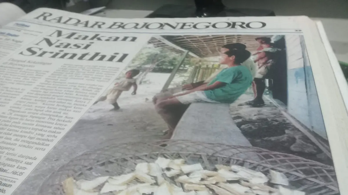 SEJARAH KEMISKINAN: Arsip Radar Bojonegoro pada 2003 silam menyguhkan fakta, warga Kecamatan Malo susah mengakses beras saat musim kemarau.(DOKUMENTASI RADAR BOJONEGORO)

&nbsp;
