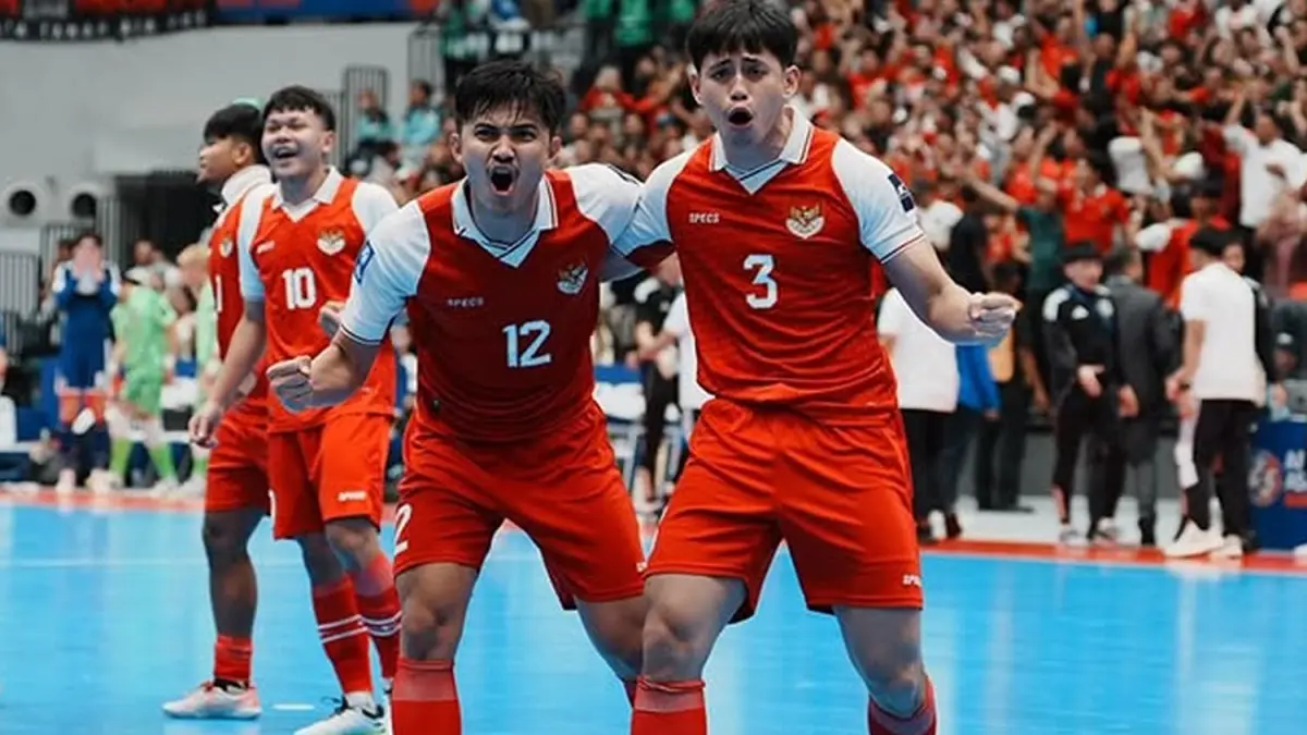 Membanggakan, Timnas Futsal Indonesia melakukan Training Camp di Spanyol untuk meningkatkan performa tim. (PINTEREST/ANDHIKA FERIAWAN/RADAR BOJONEGORO)