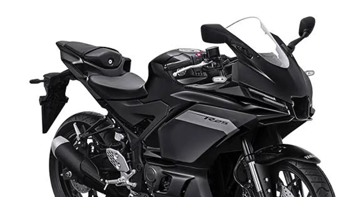 Yamaha R25.
