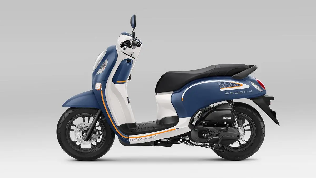 Honda Scoopy.