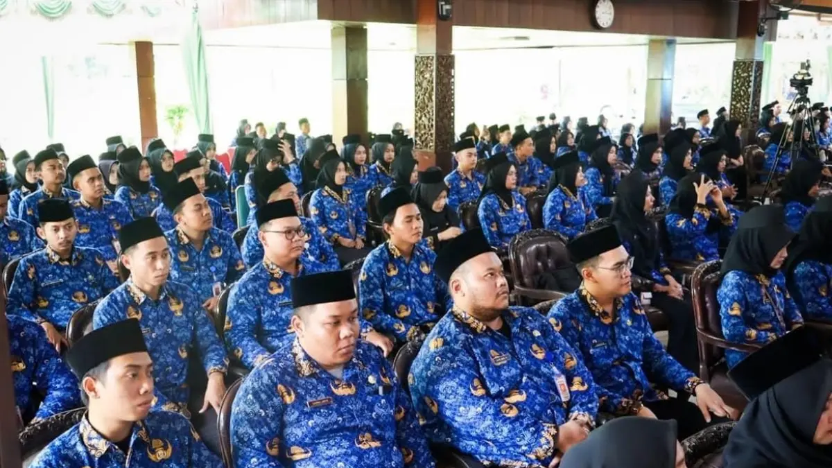 ASN : Saat ini sebagian besar ASN di Blora adalah PPPK. Menjadi tantangan bagi pemerintah untuk menduduki jabatan struktural. (SYAEROZI/RADAR BOJONEGORO)